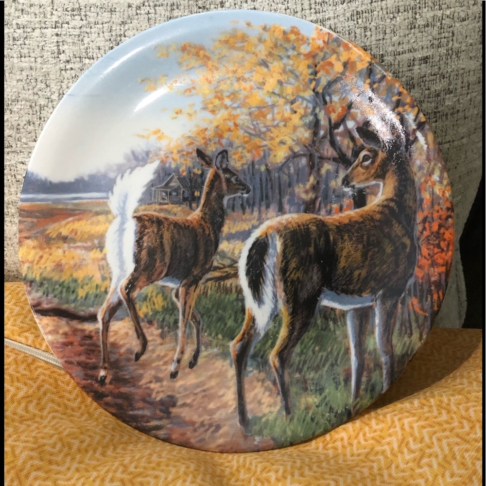 White tail deer plate